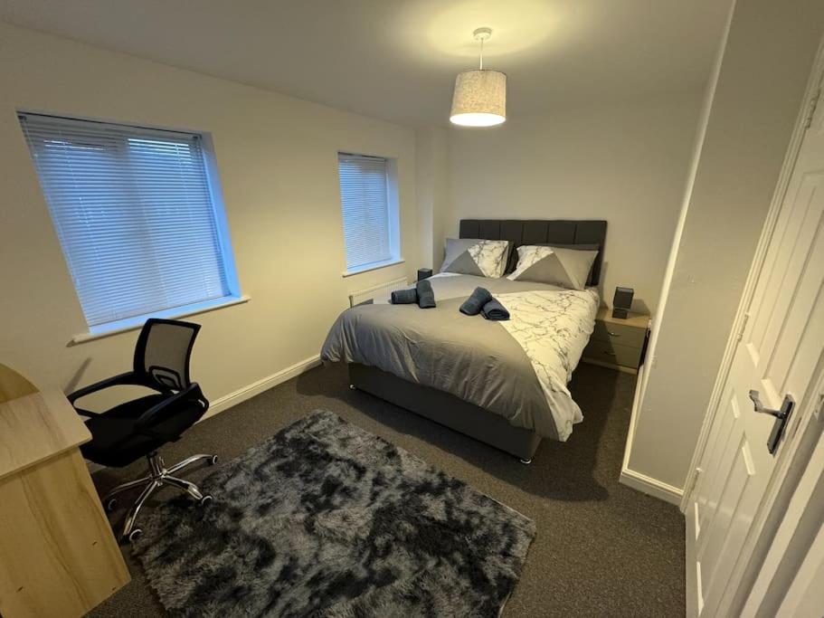 Holiday home Modern Townhouse - 3 Bed 2.5 Bath 2 Private Gated Parking Wellingborough