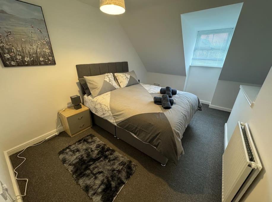 Modern Townhouse - 3 Bed 2.5 Bath 2 Private Gated Parking *